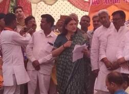 મેનકા ગાંધીએ મુસલમાનોને આપી ધમકી, કહ્યું, - મત નહી આપો અને કામ માટે આવશો તો એજ થશે....સમજી રહ્યા છો તમે!