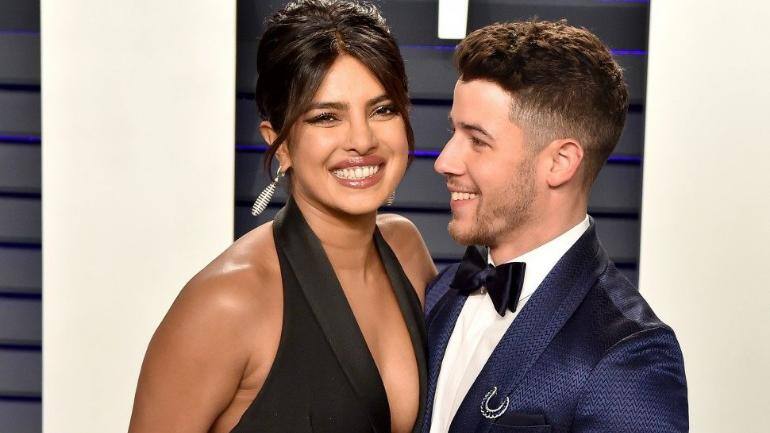 priyanka chopra and nick jonas in met gala host committee the event where their love story begun પ્રિયંકા ચોપરા અને નિક જોનસના જીવનમાં આવ્યાં આ ‘ગુડ ન્યૂઝ’