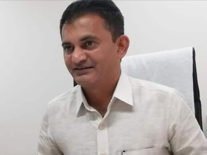 Congress 10 members including Amreli Nagarpalika President joined BJP પરેશ ધાનાણીના ગઢમાં ગાબડું, કોંગ્રેસના કયા દિગ્ગજ નેતા સહિત 10 સભ્યો ભાજપમાં જોડાયા, જાણો વિગત