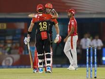 IPL 2019: સતત 6 હાર બાદ RCBની પ્રથમ જીત, પંજાબને 8 વિકેટે હરાવ્યું