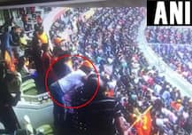 યુવાન સ્ટેડિયમમાં IPL મેચ જોઈ રહ્યો ને પાછળથી કઈ અભિનેત્રી એની ઉપર પડી પછી શું થયું, જાણીને ચોંકી જશો