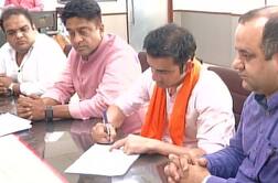 ગૌતમ ગંભીરે ભર્યુ ઉમેદવારી પત્ર, ગઇકાલે જ મળી હતી BJPની ટિકિટ