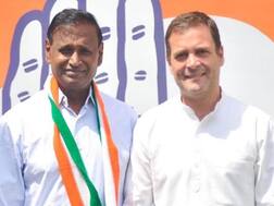 ટિકીટ કપાવવાથી નારાજ સાંસદે બીજેપી છોડીને કોંગ્રેસને હાથ પકડ્યો, ટ્વીટર પરથી ચોકીદાર પણ હટાવ્યુ