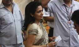 ગુરદાસપુરથી સની દેઓલને ટિકિટ મળવાથી સ્વ. વિનોદ ખન્નાની પત્ની અકળાઇ, જાણો શું કહ્યું