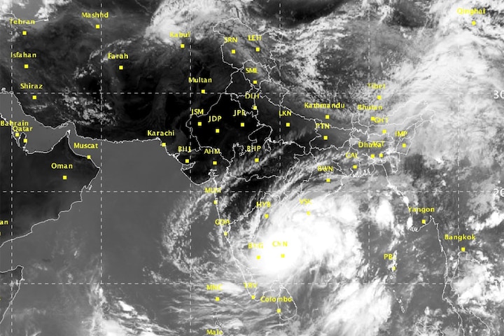 heavy to very heavy rainfall expected at tamil nadu and puducherry in next 48 hours rain in delhi today આગામી 48 કલાકમાં અહીં પડશે ભારે વરસાદ, હવામાન વિભાગની આગાહી
