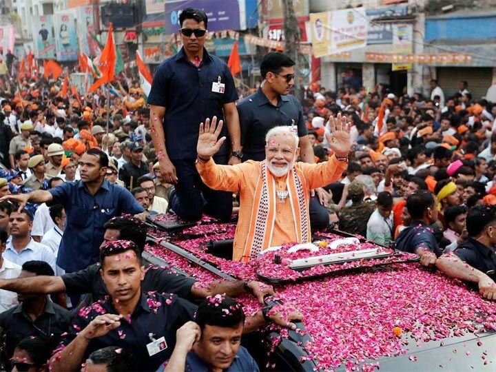 PM Narendra Modi to file nomination from Varanasi today PM મોદીએ રેલીમાં લોકોને પૂછ્યું, ‘તમે કહો તો ઉમેદવારી પત્ર ભરવા જઉં?’ તેના જવાબામાં લોકોએ શું કહ્યું? જાણીને ચોંકી જશો