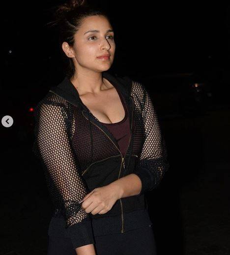 પરીણિતી તેની આગામી ફિલ્મ સાયના નેહવાલની બાયોપિકમાં જોવા મળશે. આ ફિલ્મને લઈને અભિનેત્રી ખૂબ જ મેહનત કરી રહી છે.