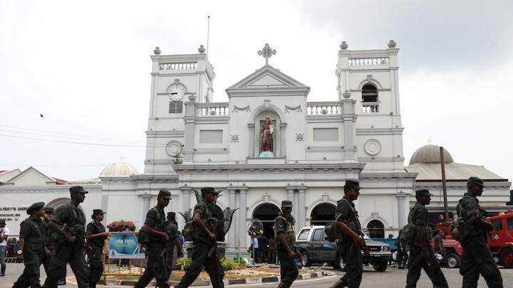 Indians advised to avoid non-essential travel to Sri Lanka after Easter Sunday serial terror blasts આતંકી હુમલા બાદ ભારત સરકારે લોકોને શ્રીલંકા નહીં જવાની આપી સલાહ