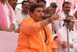 બુરખા વિવાદ પર સાધ્વી પ્રજ્ઞાએ કહ્યું- ‘પ્રતિબંધ લગાવવો જ જોઈએ, વિદેશોમાં નિર્વસ્ત્ર કરી દે છે’