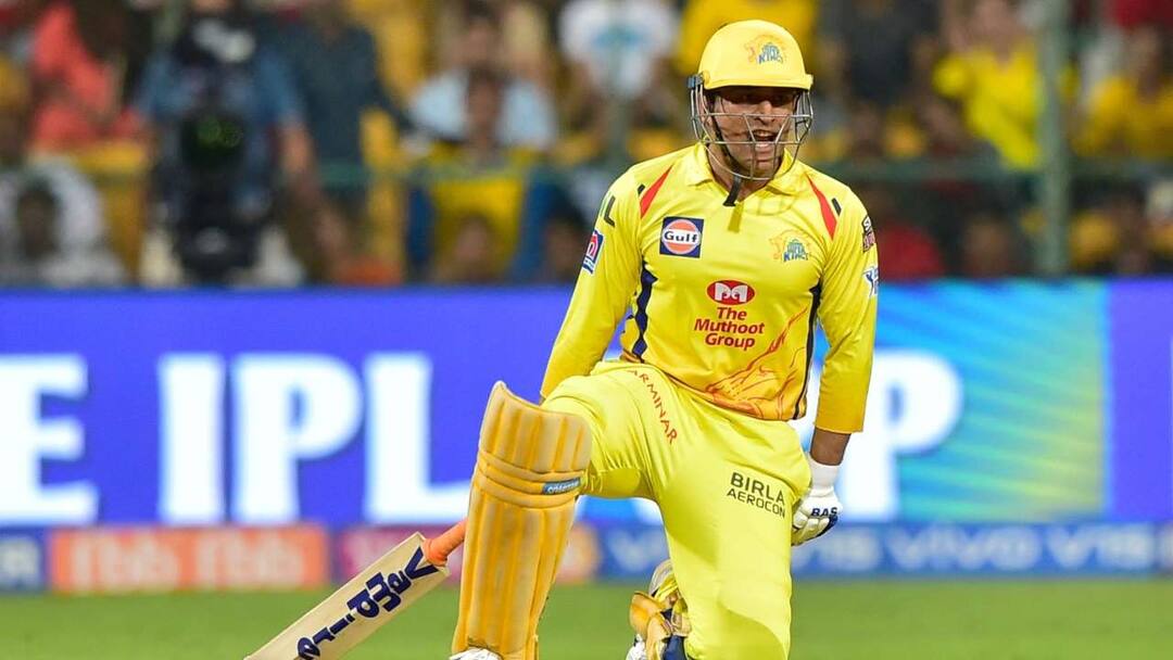 ipl 2019 ms dhoni gives big statement about play in ipl next year આગામી વર્ષે IPLમાં રમવા મામલે ધોનીએ આપ્યું મોટું નિવેદન, જાણો શું કહ્યું....