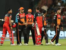 IPL 2019: સીઝન-12ની અંતિમ મેચમાં RCB ચાર વિકેટથી જીત્યું, હૈદરાબાદની વધી મુશ્કેલી