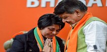 BJP મહિલા નેતાએ TMC કાર્યકર્તાઓને આપી ખતરનાક ધમકી, યુપીથી લોકોને બોલાવી કૂતરાના મોતે મારીશ