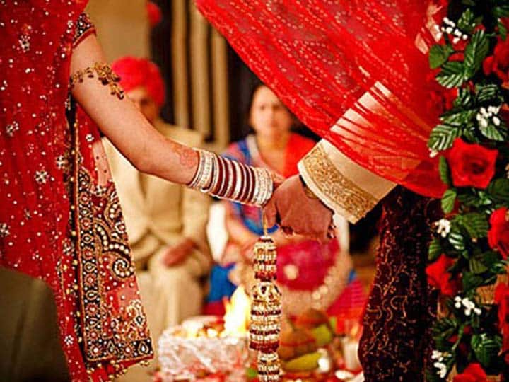 Jignesh Mevani will bears a couple marriage expenses in Gujarat ગુજરાતના ક્યા ધારાસભ્યે આંતરજ્ઞાતિય લગ્ન કરવા માંગતા કપલ્સનાં પોતાના ખર્ચે કરાવી આપવાની કરી જાહેરાત?