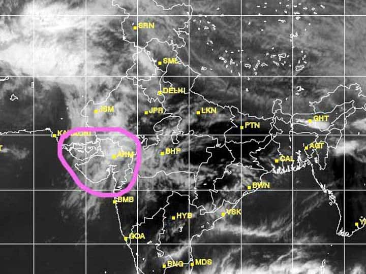 આજથી રવિવાર સુધી ગુજરાતના કયા-કયા જિલ્લામાં ભારે પવન સાથે કમોસમી વરસાદની આગાહી કરાઈ? જાણો વિગત Very Heavy Rainfall Forecast In North Gujarat and Saurashtra of next 3 days આજથી રવિવાર સુધી ગુજરાતના કયા-કયા જિલ્લામાં ભારે પવન સાથે કમોસમી વરસાદની આગાહી કરાઈ? જાણો વિગત