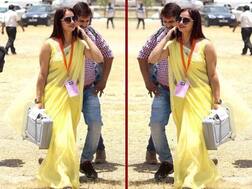 ચૂંટણી અધિકારી તરીકે કામ કરનાર આ બ્યુટીફુલ મહિલા અધિકારી કોણ છે? પહેલીવાર સામે આવ્યો વીડિયો