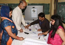 લોકસભા ચૂંટણીઃ છઠ્ઠા તબક્કાનું વોટિંગ પૂર્ણ, જાણો ક્યાં કેટલું થયું મતદાન