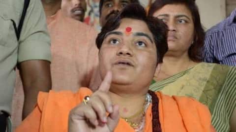 ગોડસે પર આપેલા નિવેદનને લઇને પ્રજ્ઞા ઠાકુરે માફી માંગી, કહ્યુ- ‘ગાંધીજીનું સન્માન કરું છું’