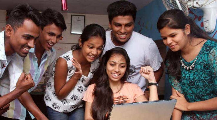 ધોરણ-10નું પરિણામ જાહેર: અંગ્રેજી માધ્યમનું સૌથી વધુ 88.11 ટકા, જ્યારે ગુજરાતી માધ્યમનું 64.58 ટકા પરિણામ Gujarat Board 10th result to declare , overall 66.96 percent result of SSC 2019 ધોરણ-10નું પરિણામ જાહેર: અંગ્રેજી માધ્યમનું સૌથી વધુ 88.11 ટકા, જ્યારે ગુજરાતી માધ્યમનું 64.58 ટકા પરિણામ