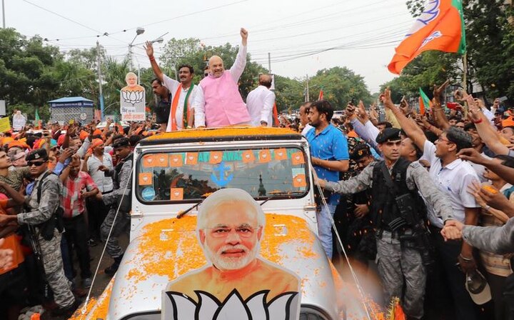 Gujarat Election Results 2019 Live Updates: Gandhinagar and Ahmedabad Election Result Live Updates ગુજરાતની હાઈપ્રોફાઈલ બેઠક પર અમિત શાહ કેટલા મતોથી આગળ? જાણો વિગત