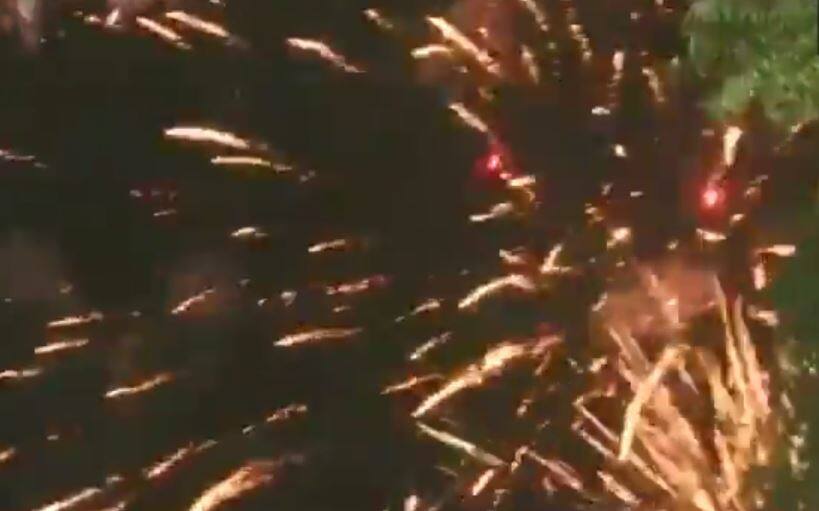 Fireworks on winning of BJP president Amit Shah in Gandhinagar ગાંધીનગરઃ અમિત શાહની જીતની ભવ્ય આતશબાજી કરીને ઉજવણી કરવામાં આવી, જુઓ વીડિયો