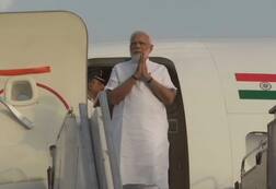 મોદી-શાહનું અમદાવાદમાં આગમન, રાત્રે માતા હીરાબાના આશીર્વાદ લેશે PM