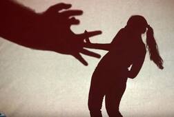 અમદાવાદઃ મોર્નિંગ વૉક પર નિકળેલી યુવતીના બ્રેસ્ટ પર હાથ નાંખી બુલેટ ચાલકે કરી ગંદી હરકત, જાણો વિગત