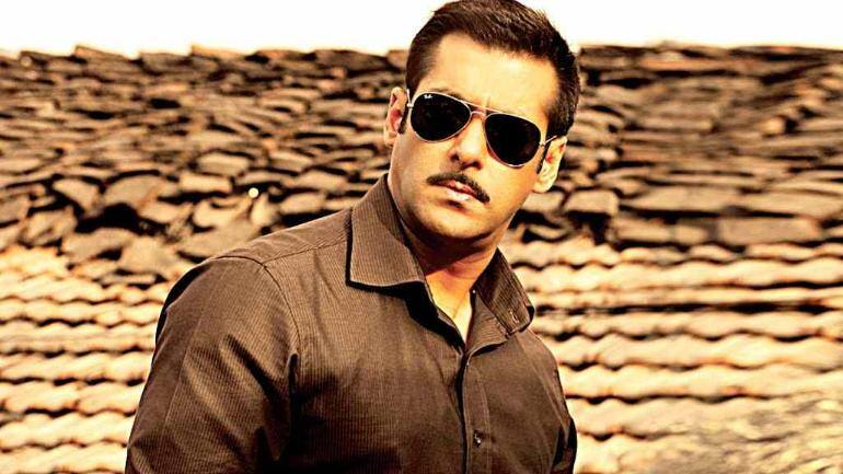 salman khan slaps security guard video goes viral Video: બોલિવૂડના આ સ્ટાર એક્ટરે બોડીગાર્ડ મારી દીધી થપ્પડ, જાણો કેમ