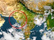 ગુજરાતમાં કઈ જગ્યાએ વાવાઝોડા સાથે ભારે વરસાદ થશે? જાણો કઈ તારીખથી વરસાદનું થશે આગમન?