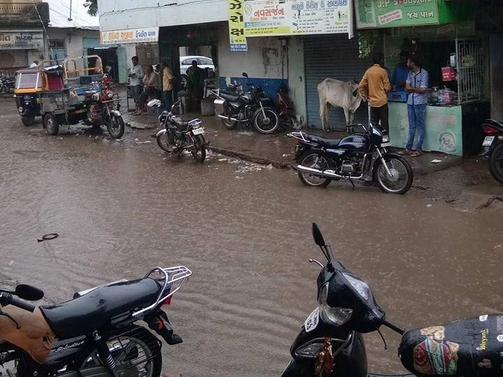Rain started in Amreli Yesterday Evening ગુજરાતમાં કઈ જગ્યાએ વરસાદી ઝાપટાં પડ્યાં, જાણો વિગત