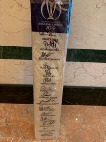 PM મોદીએ માલદીવના રાષ્ટ્રપતિને ભેટમાં આપ્યું બેટ,, જાણો ક્યા ગુજરાતી ક્રિકેટરના છે હસ્તાક્ષર?