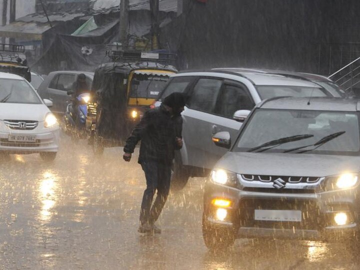 Cyclon Vayu: Heavy rain start in Diu and Una on Today ‘વાયુ’ વાવાઝોડાની અસરને લઈને દીવ-ઉનામાં કડાકા ભડાકા સાથે વરસાદ શરૂ
