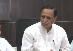 ગુજરાત પરથી ‘વાયુ’ વાવાઝોડાનો ભય ટળ્યો, CM રૂપાણીએ ભગવાનનો માન્યો આભાર