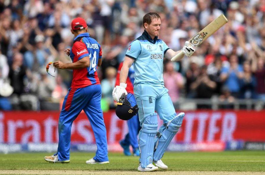 Worldcup 2019: Eoin Morgan hits the fourth-fastest World Cup century વર્લ્ડકપ 2019: મોર્ગને ફટકારી સૌથી ઝડપી સદી, જાણો કેટલી સિક્સ મારી