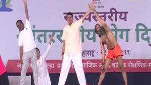 સેનાના જવાનોએ -15°C તાપમાનમાં કર્યા યોગ, જુઓ આશ્ચર્યજનક તસવીરો