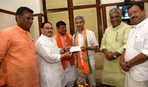 બીજેપીમાં સામેલ થયા વિદેશ મંત્રી એસ જયશંકર, જેપી નડ્ડાની હાજરીમાં લીધું સભ્યપદ