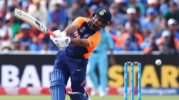 why rishabh pant is included in indian eleven against england ભારતે ઈંગ્લન્ડ સામે દિનેશ કાર્તિકના બદલે ઋષભ પંતને કેમ રમાડ્યો? વિરાટે શું આપ્યું કારણ?