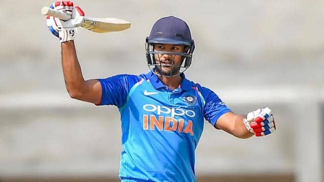 icc world cup 2019 vijay shankar out of world cup mayank agarwal set to join team ટીમ ઇન્ડિયા માટે નંબર-4ની મુશ્કેલી દૂર કરશે આ ખેલાડી, કરી ચૂક્યો છે આ કમાલ
