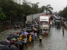 મુંબઈમાં આભ ફાટ્યું: 24 કલાકમાં 14 ઈંચ વરસાદથી આખું મુંબઈ પાણી જ પાણી, આવી તસવીરો નહીં જોઈ હોય