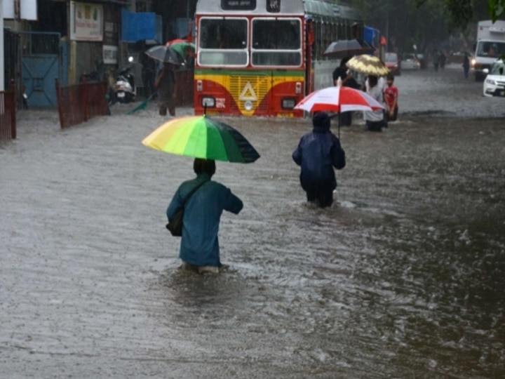 Heavy Rain in next 24 hours in Mumbai: IMD predicts મુંબઈવાસીઓ ઘરની બહાર નીકળતાં પહેલા ચેતજો: ભારે વરસાદને લઈને હવામાન વિભાગે કરી છે મોટી આગાહી?