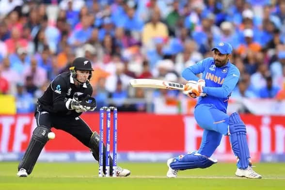 icc cricket world cup 2019 ravindra jadeja saved 41 runs in just 2 matches રવીન્દ્ર જાડેજા વર્લ્ડકપમાં માત્ર 2 મેચ રમીને બન્યો નંબર-1, જાણો કેવી રીતે