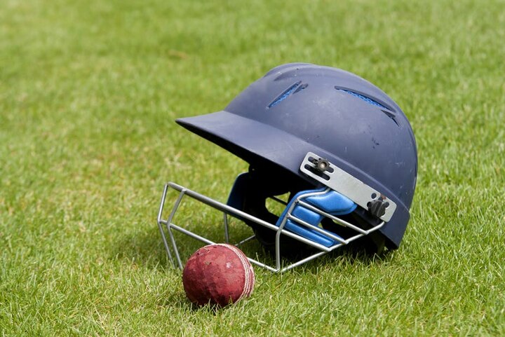 bouncer 18 year old young kashmiri cricketer jahangir ahmad war dies after being hit by ball in neck મેચ દરમિયાન ગરદન પર વાગ્યો બોલ, મેદાન પર જ થયું આ ક્રિકેટરનું મોત