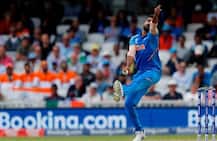 વૃદ્ધ મહિલા ફેનનો યોર્કર જોઈને હેરાન રહી ગયો બુમરાહ, આપ્યો આ જવાબ