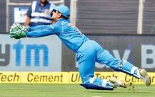 ધોની પર BCCIની લટકતી તલવાર, ગમે ત્યારે કરી શકે છે નિવૃત્તિની જાહેરાત