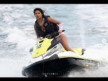 પ્રિયંકા ચોપરા પિન્ક બિકીનીમાં વોટર સ્કૂટર ચલાવતી જોવા મળી, કોની સાથે ગઈ ફરવા? જાણો વિગત