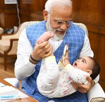 સંસદમાં PM મોદીને મળ્યો એક નાનકડો ‘ખાસ દોસ્ત’, સોશિયલ મીડિયા પર શેર કરી તસવીર