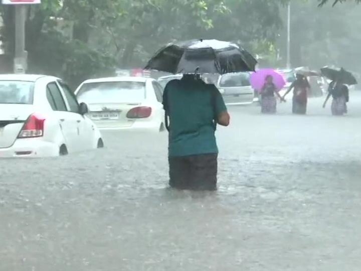 IMD predicts heavy rainfall for two days in Mumbai on next two days મુંબઈમાં ભારે વરસાદથી અનેક વિસ્તારો પાણીમાં ગરકાવ, હવામાન વિભાગે શું કરી મોટી આગાહી? જાણો વિગત