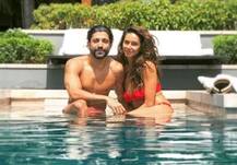 લગ્નની અટકળો વચ્ચે ગર્લફ્રેન્ડ શિબાની સાથે પૂલમાં રોમાન્સ કરતો જોવા મળ્યો ફરહાન, જુઓ તસવીરો