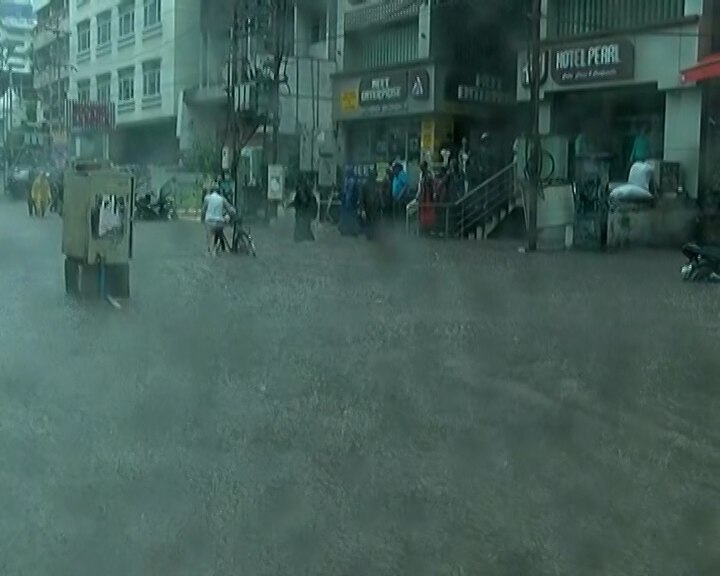 Heavy Rainfall in Chhota Udaipur and Halol on yesterday ગુજરાતમાં કઈ-કઈ જગ્યાએ ધોધમાર વરસાદ ખાબક્યો? જાણો આ રહ્યા લેટેસ્ટ આંકડા