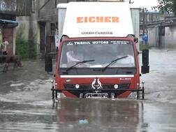 સુરતના ઓલપાડમાં આભ ફાટ્યું, માત્ર 4 કલાકમાં 11 ઈંચ ધોધમાર વરસાદ, જાણો કઈ જગ્યાએ કેટલા ઈંચ વરસાદ ખાબક્યો