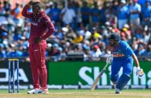 IND vs WI T20: રોહિત શર્માએ રચ્યો ઈતિહાસ, ગેઈલને પાછળ રાખી બની ગયો સિક્સર કિંગ, જાણો વિગતે